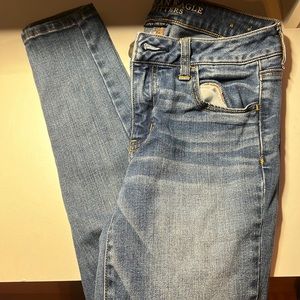 Women’s American Eagle Jeans size 4 Short